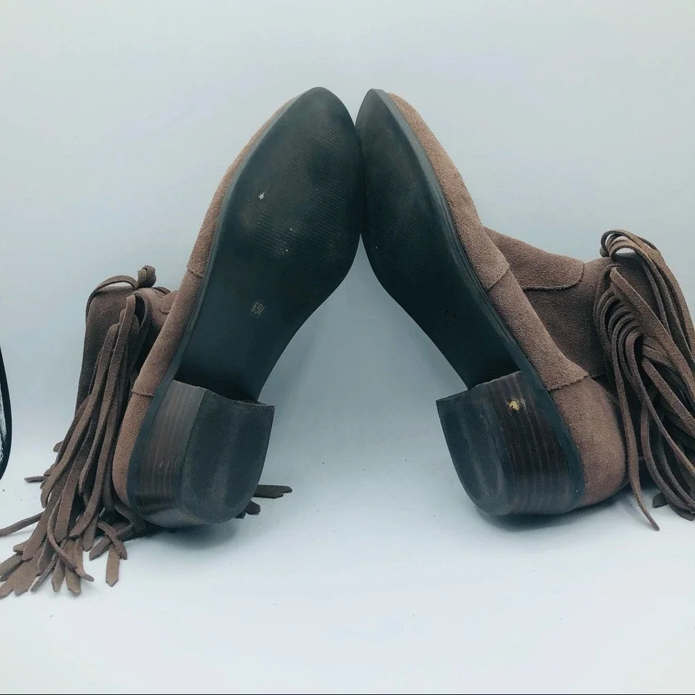 Steve Madden Woman`s Ranch Fringe Ankle Boots Size‎ 6.5M Taupe